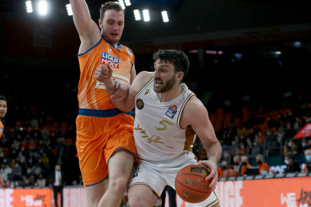 场成功逆袭 场成功逆袭