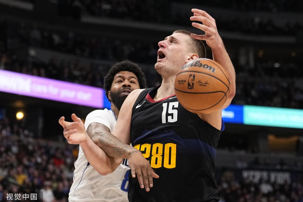 哈登无意间 哈登无意间